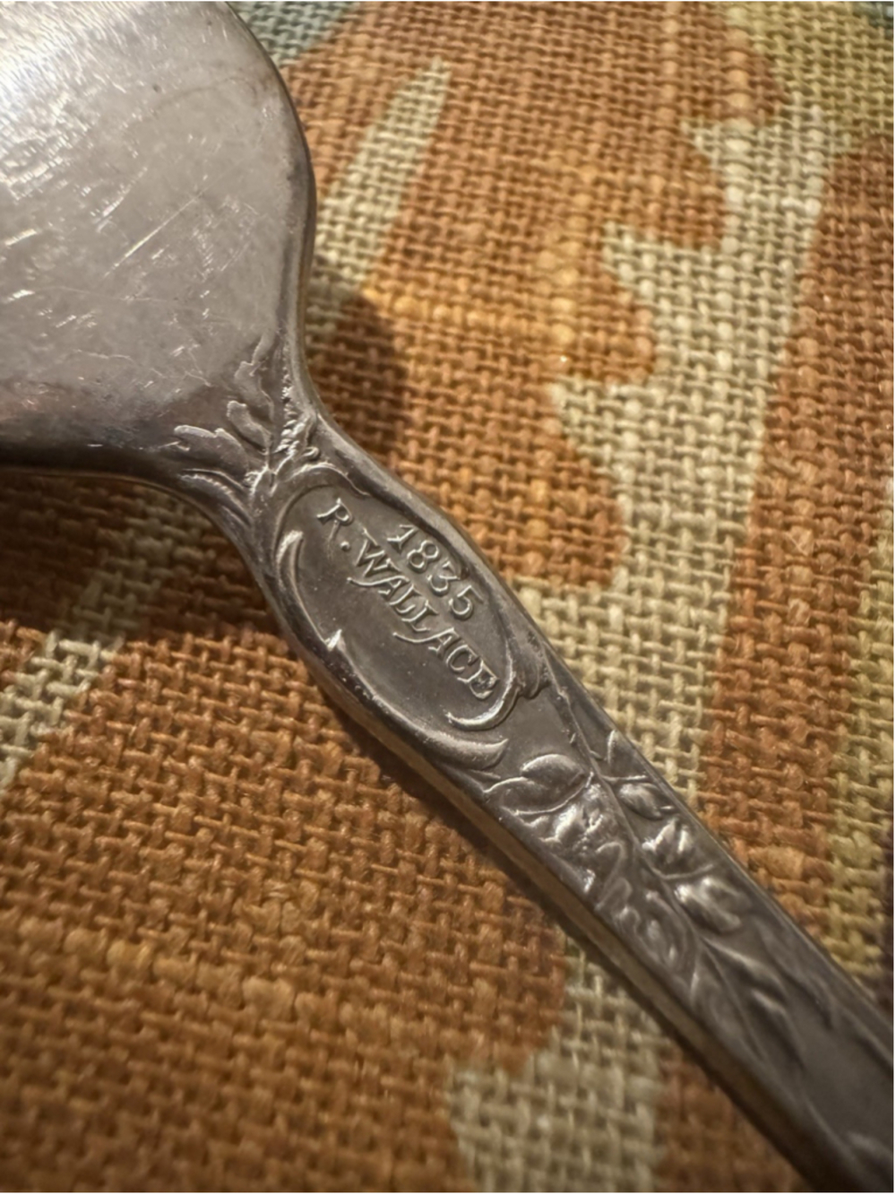 Antique 1835 R Wallace HIBISCUS Silverplate Lettuce Fork Monogram P - Picture 5 of 6